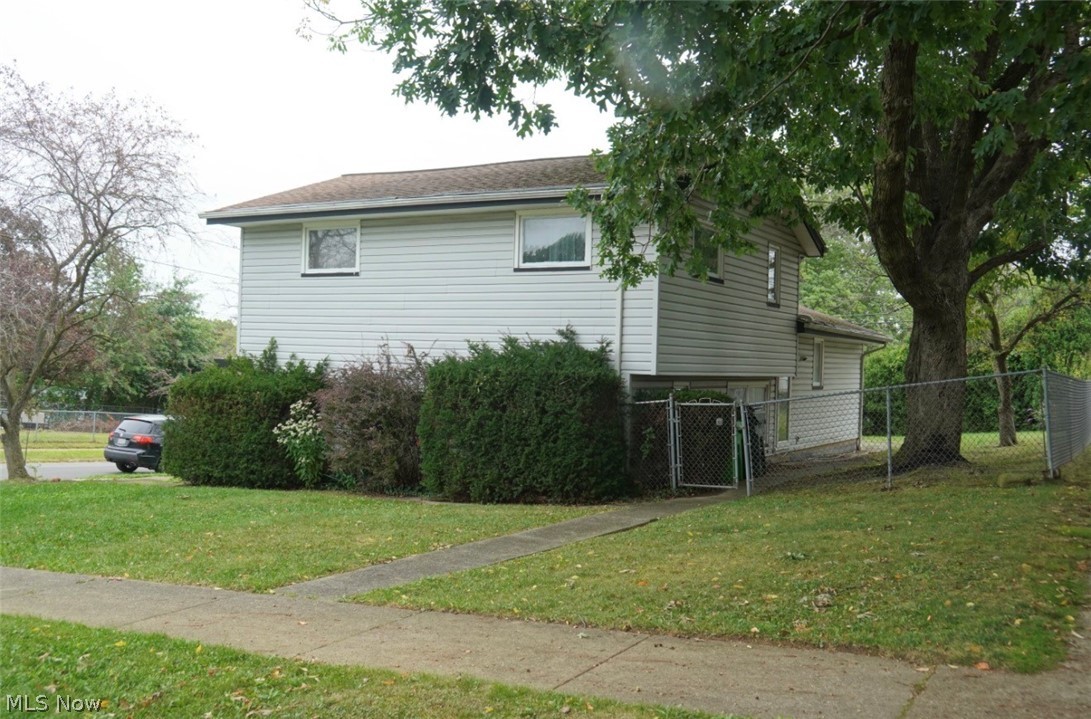 11404 Wallingford Avenue Garfield Heights OH 44125