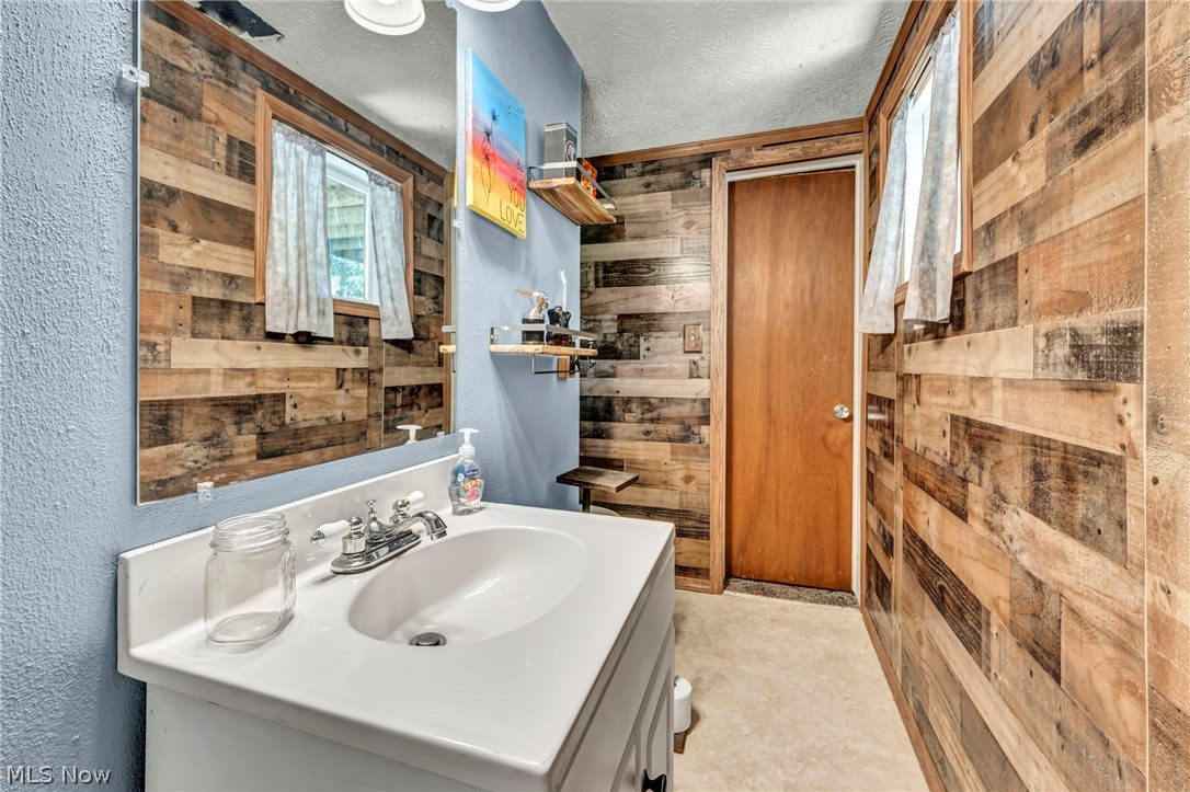 295 Hillsdale Circle Wadsworth OH 44281