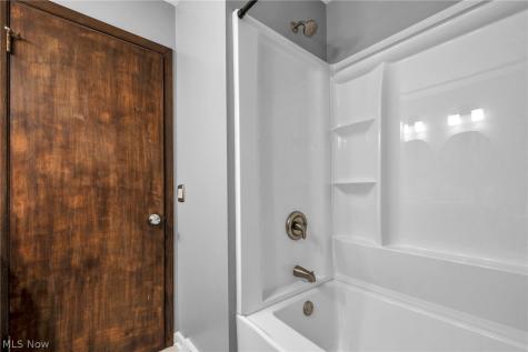 295 Hillsdale Circle Wadsworth OH 44281