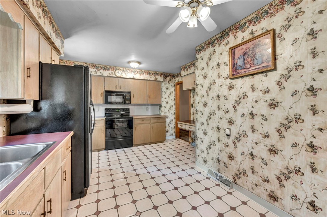 295 Hillsdale Circle Wadsworth OH 44281