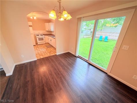 1284 E 348th Street Eastlake OH 44095