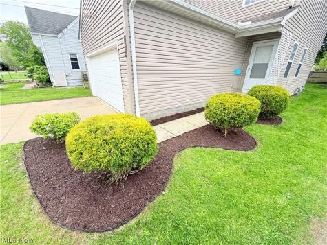 1284 E 348th Street Eastlake OH 44095