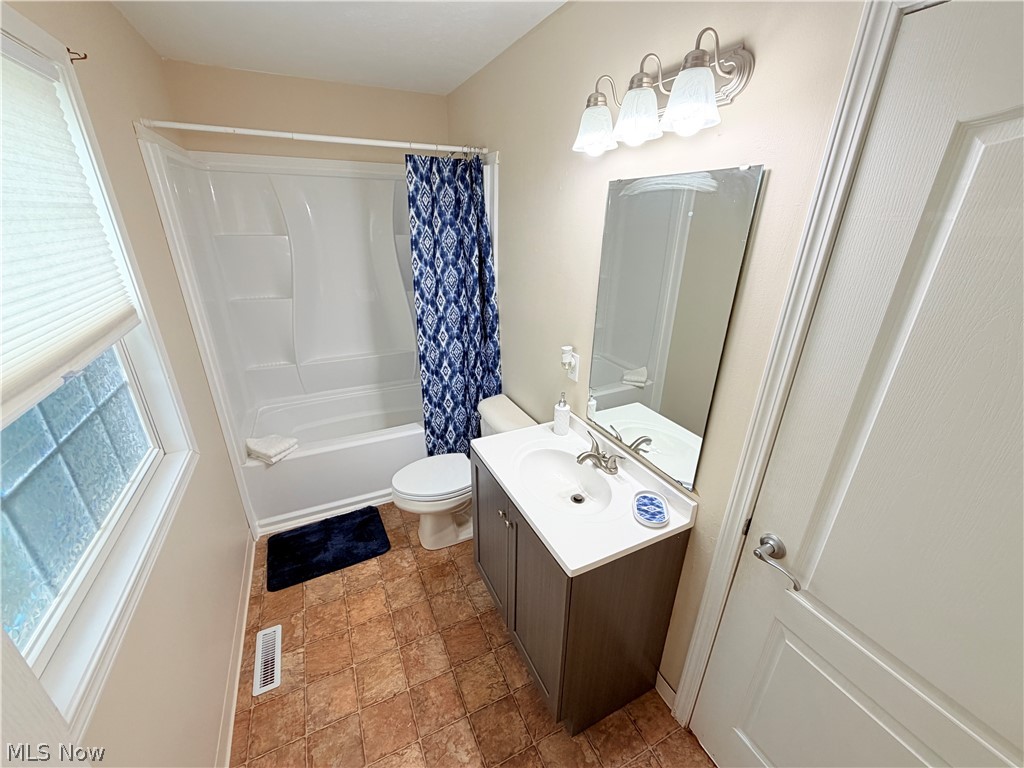 1284 E 348th Street Eastlake OH 44095