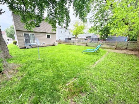 1284 E 348th Street Eastlake OH 44095