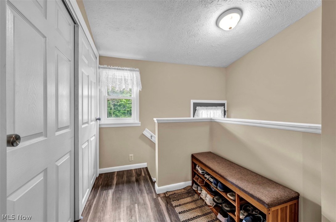 77 S Crowell Avenue Geneva OH 44041