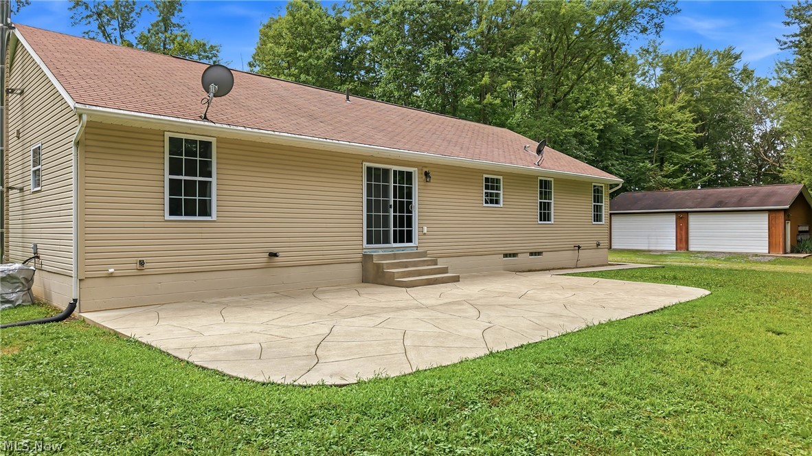 2930 Selkirk Bush Road SW Warren OH 44481