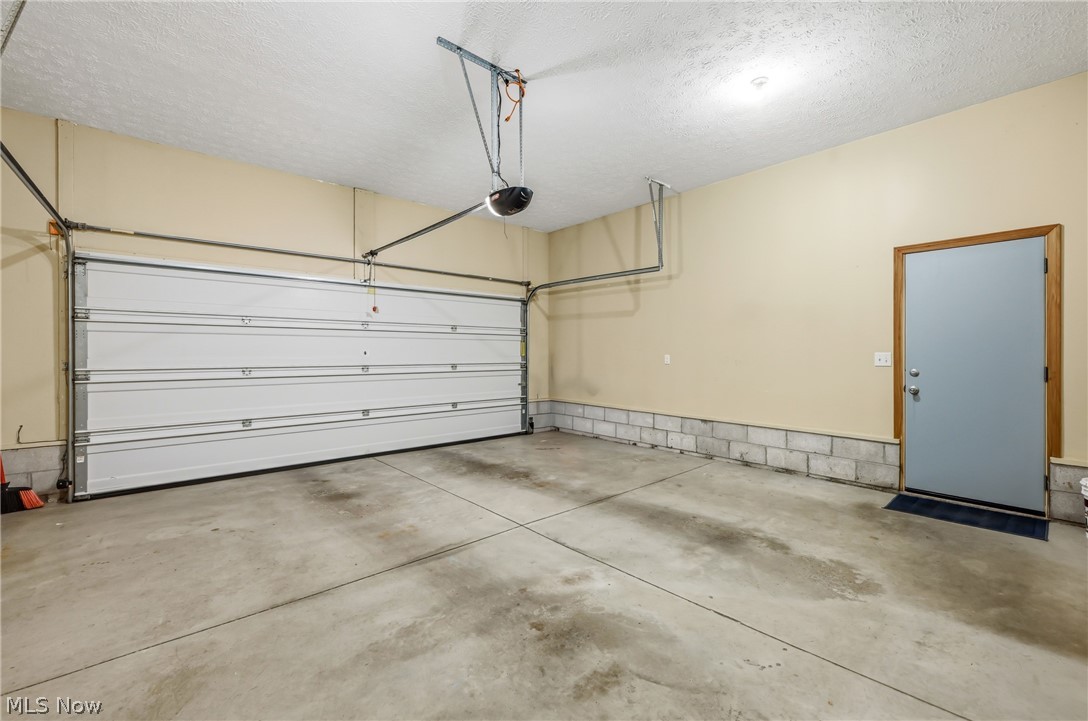 2930 Selkirk Bush Road SW Warren OH 44481