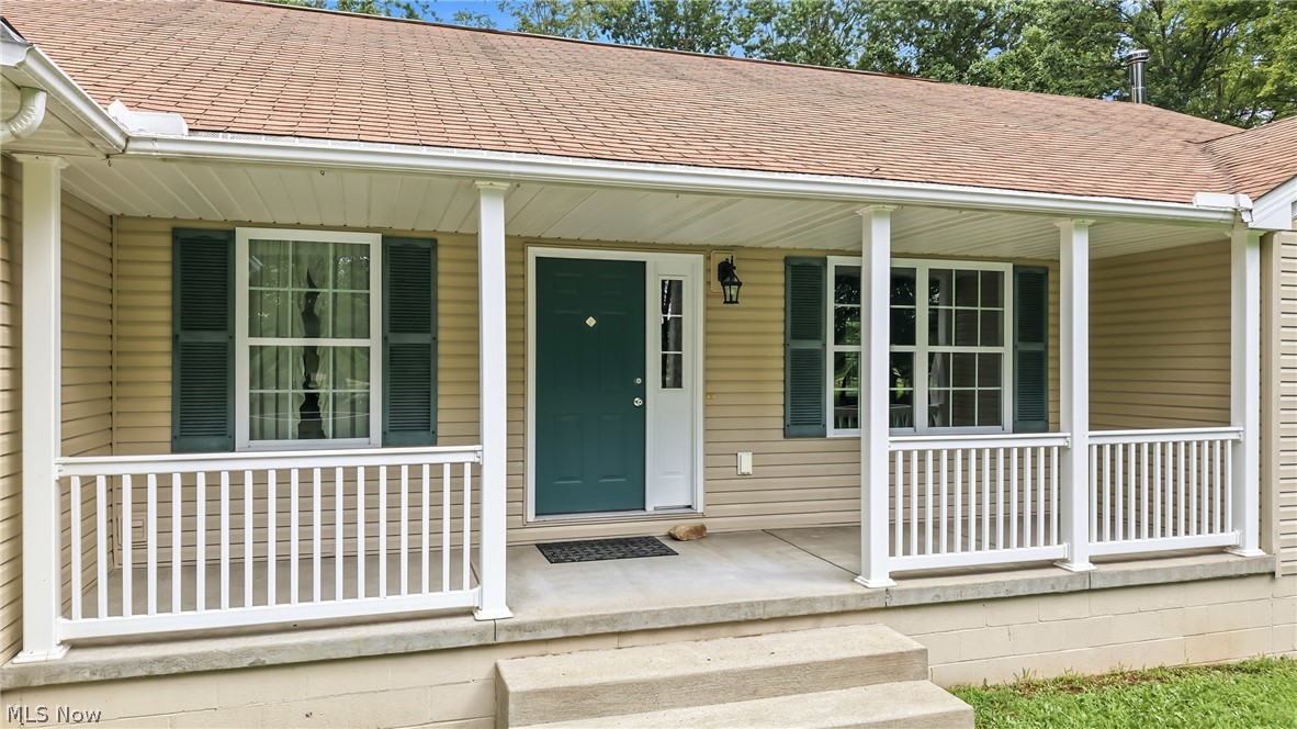2930 Selkirk Bush Road SW Warren OH 44481