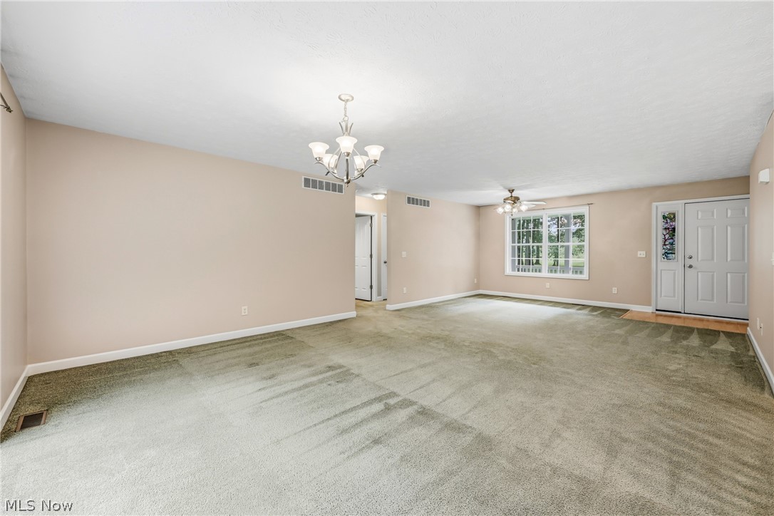 2930 Selkirk Bush Road SW Warren OH 44481