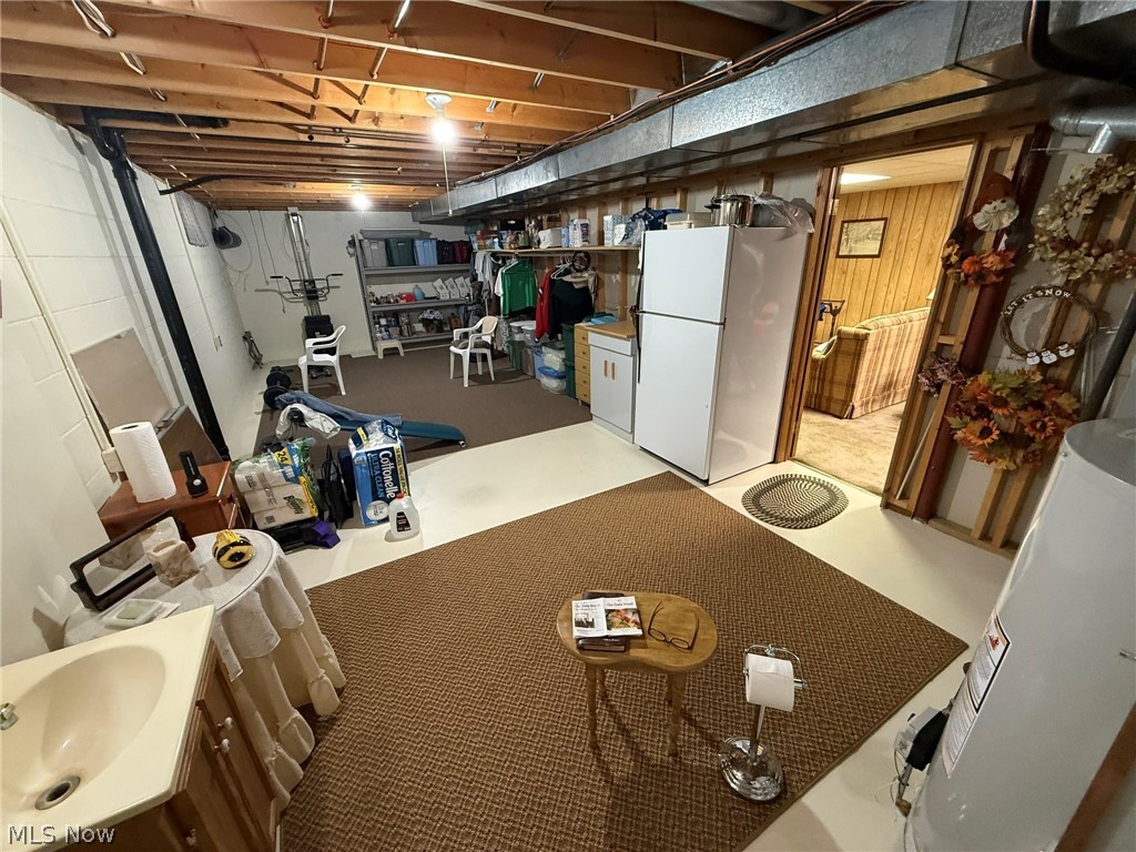 441 Esther Court NW New Philadelphia OH 44663