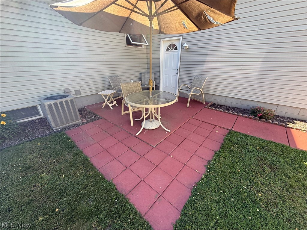 441 Esther Court NW New Philadelphia OH 44663