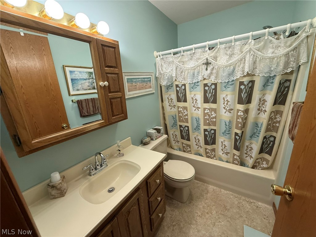 441 Esther Court NW New Philadelphia OH 44663