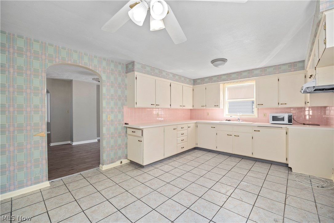 426 Kentucky Avenue Lorain OH 44052