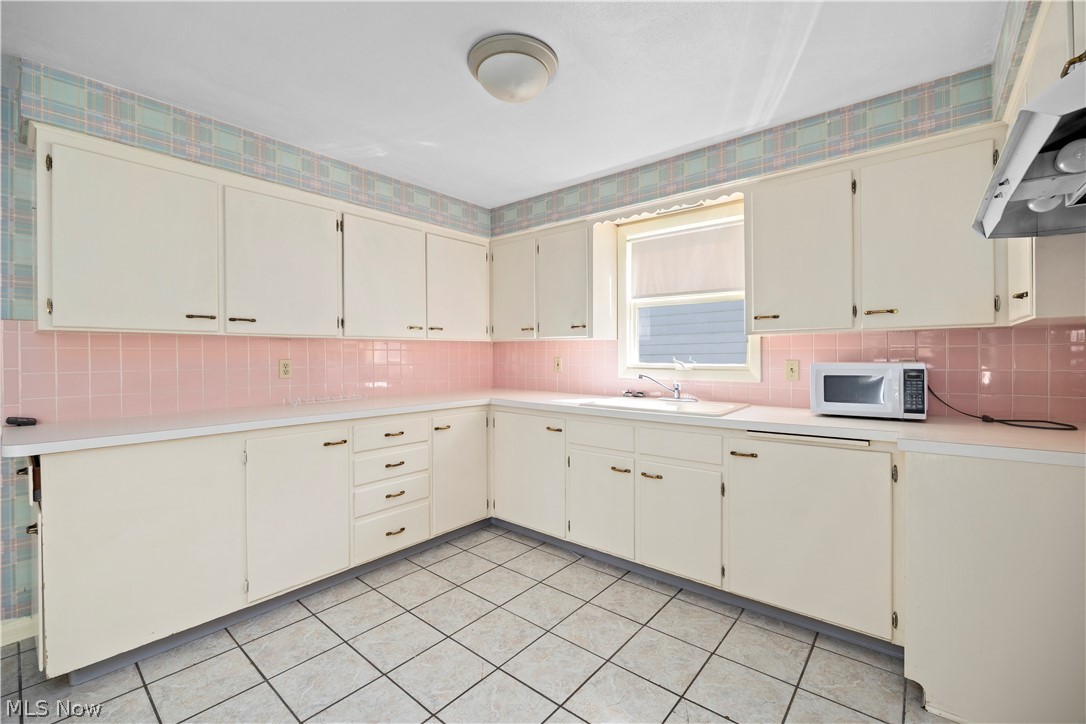 426 Kentucky Avenue Lorain OH 44052