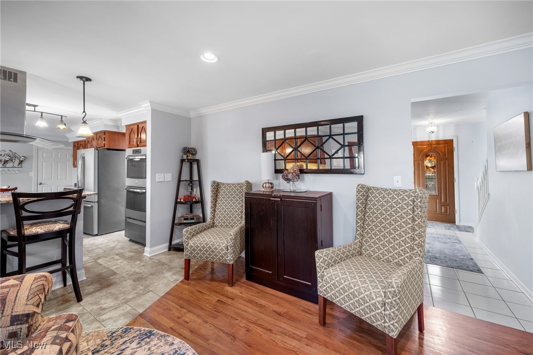 6807 Larchmont Drive Mayfield Heights OH 44124