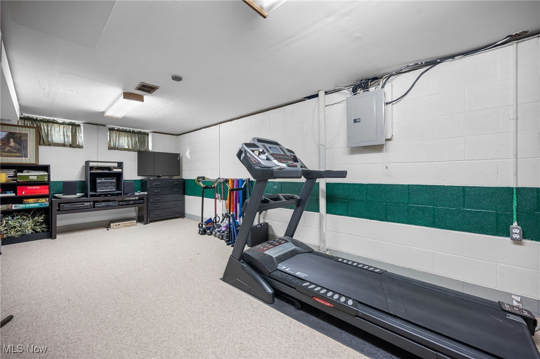 6807 Larchmont Drive Mayfield Heights OH 44124