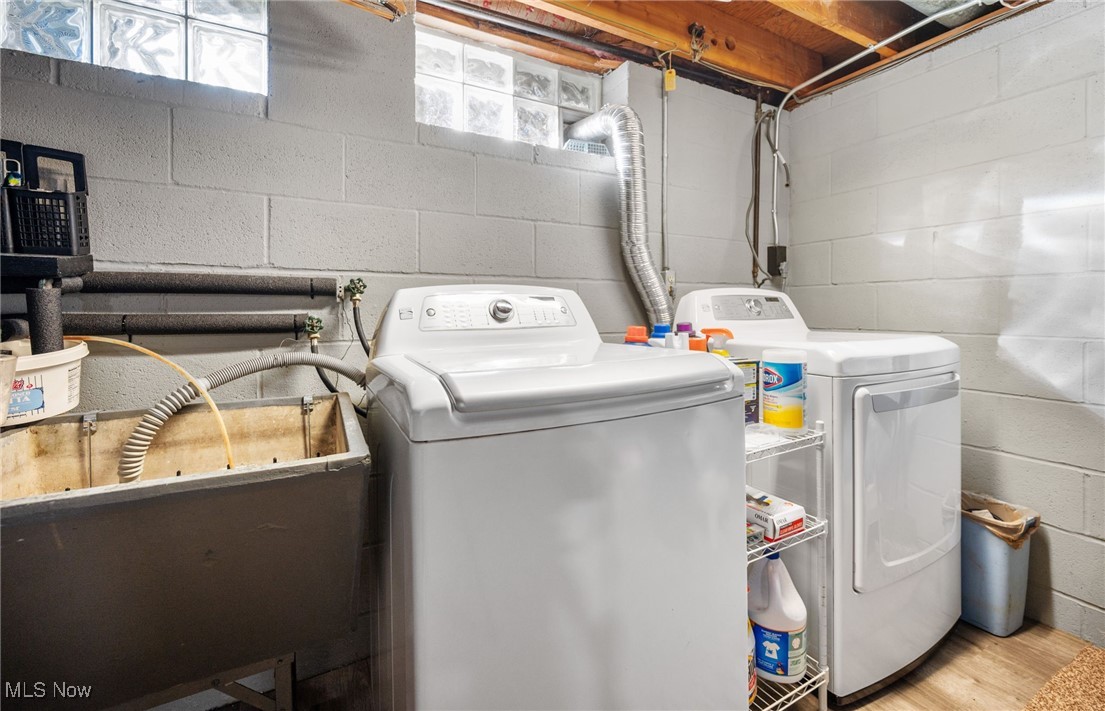 6807 Larchmont Drive Mayfield Heights OH 44124