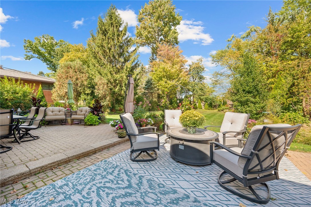 6807 Larchmont Drive Mayfield Heights OH 44124