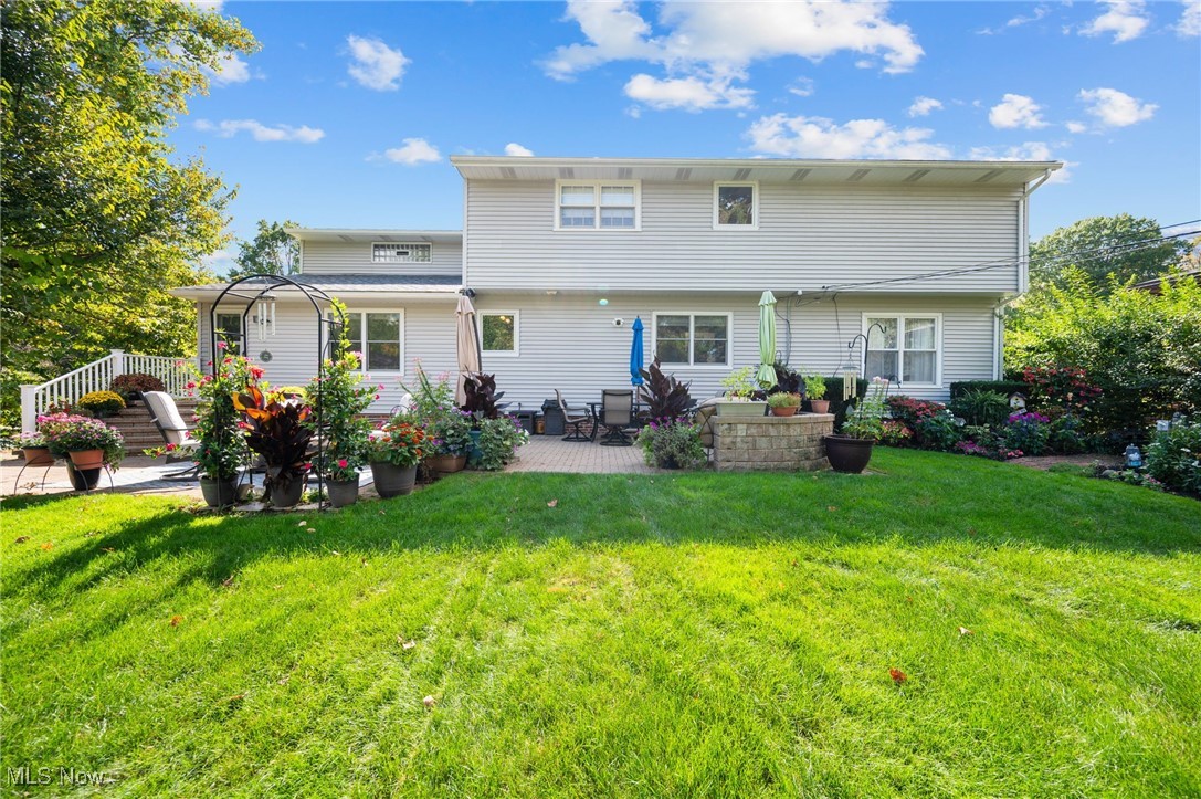 6807 Larchmont Drive Mayfield Heights OH 44124