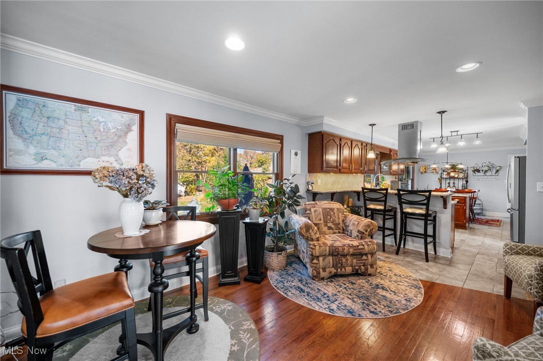 6807 Larchmont Drive Mayfield Heights OH 44124