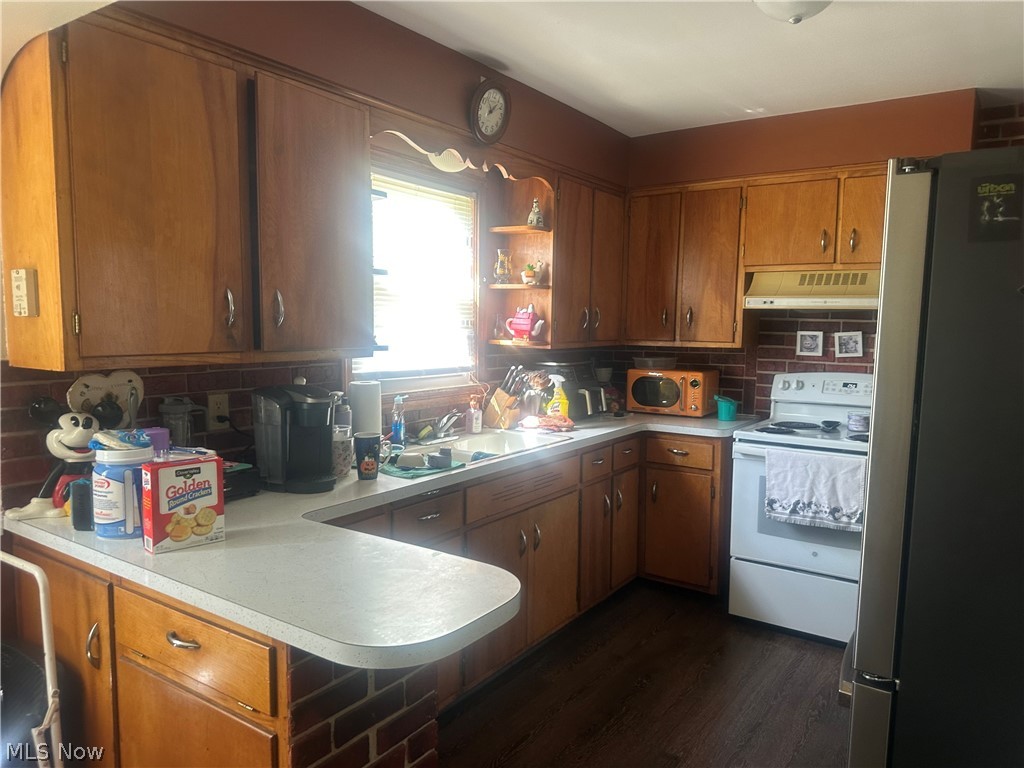 92 Camvet Drive Campbell OH 44405