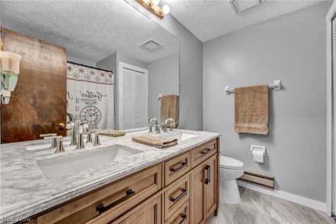 5872 Emerald Street North Ridgeville OH 44039