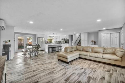 5872 Emerald Street North Ridgeville OH 44039