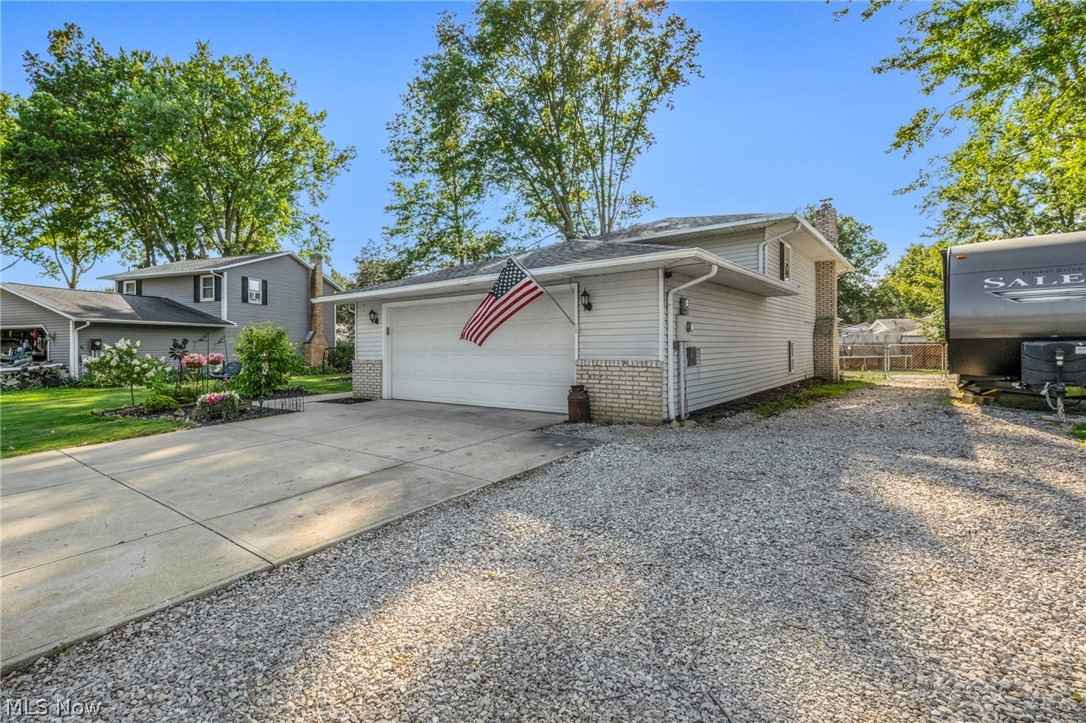 5872 Emerald Street North Ridgeville OH 44039