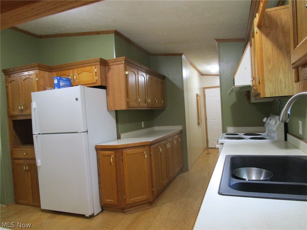888 Long Shadow Lane Roaming Shores OH 44085