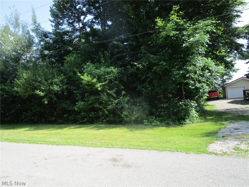 888 Long Shadow Lane Roaming Shores OH 44085