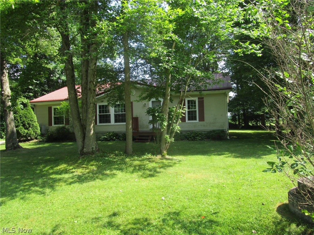 888 Long Shadow Lane Roaming Shores OH 44085