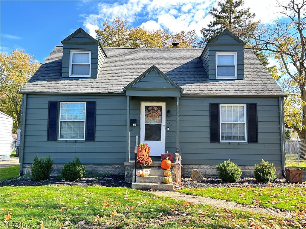 819 Meadowbrook Avenue SE Warren OH 44484