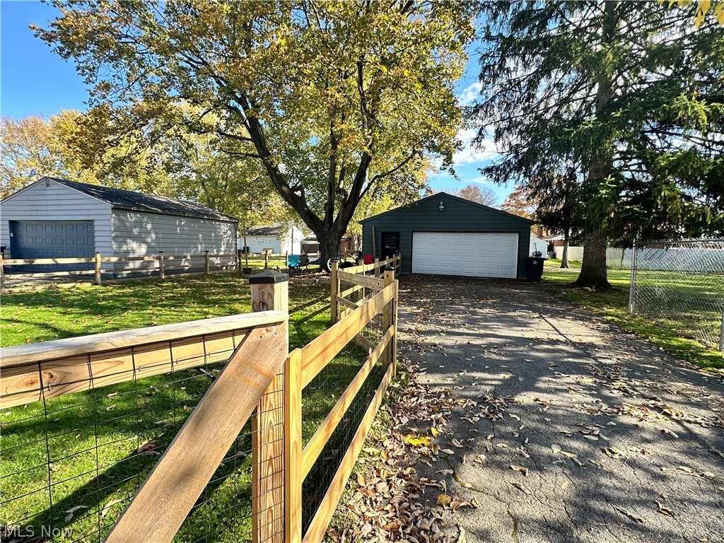 819 Meadowbrook Avenue SE Warren OH 44484