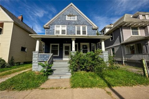6153 Morton Avenue Cleveland OH 44127