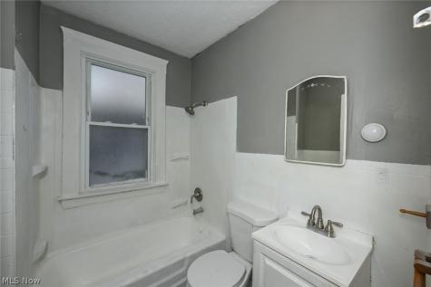 6153 Morton Avenue Cleveland OH 44127
