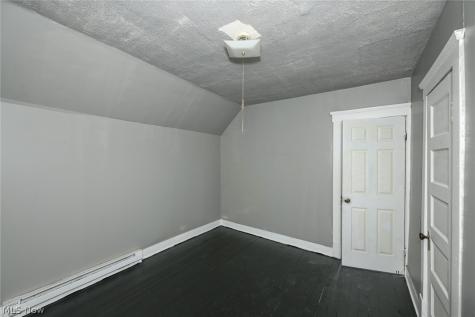 6153 Morton Avenue Cleveland OH 44127