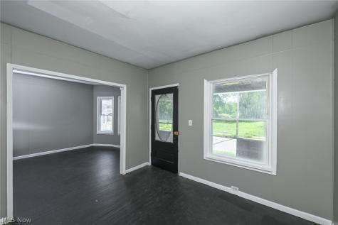 6153 Morton Avenue Cleveland OH 44127