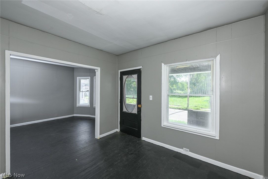 6153 Morton Avenue Cleveland OH 44127