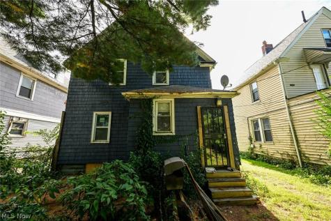 6153 Morton Avenue Cleveland OH 44127