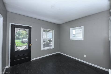 6153 Morton Avenue Cleveland OH 44127