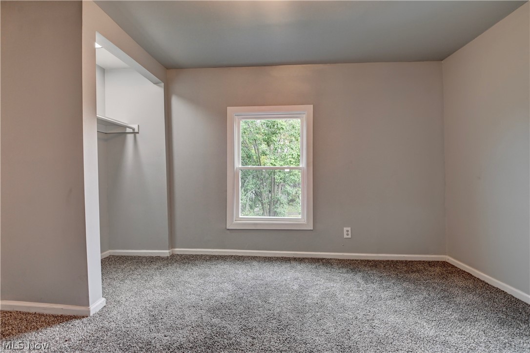 325 W Maryland Avenue Sebring OH 44672