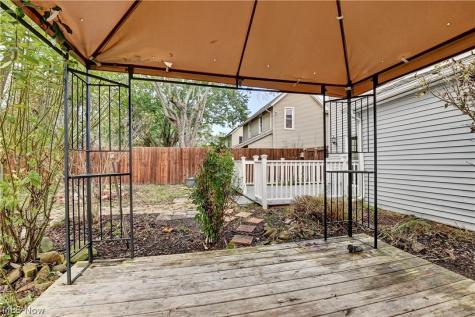 325 W Maryland Avenue Sebring OH 44672