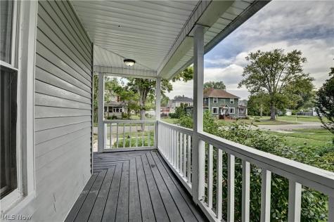 325 W Maryland Avenue Sebring OH 44672
