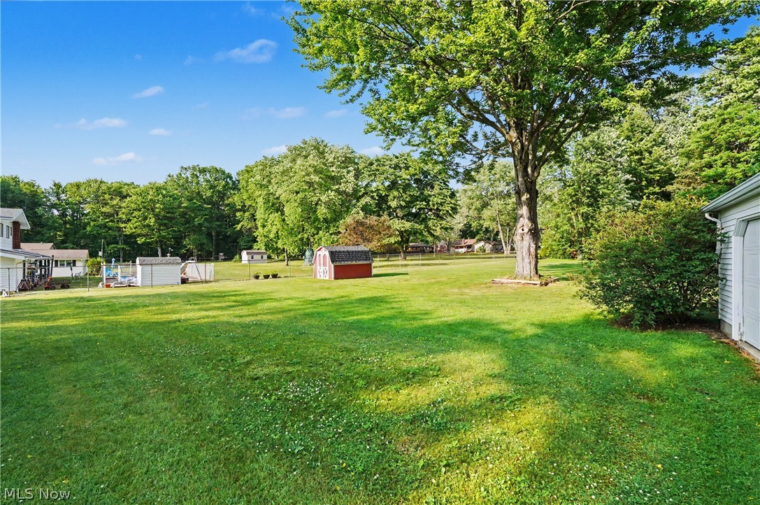 1974 Silver Fox Lane NE Warren OH 44484