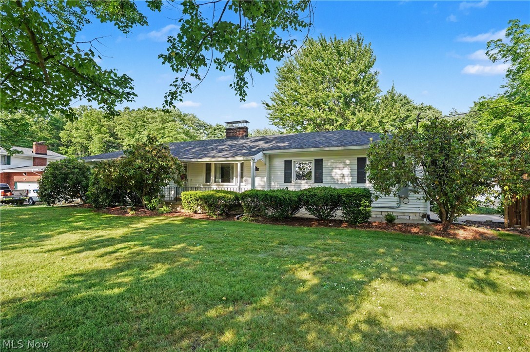 1974 Silver Fox Lane NE Warren OH 44484