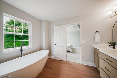 2343 Auden Circle Brunswick OH 44212