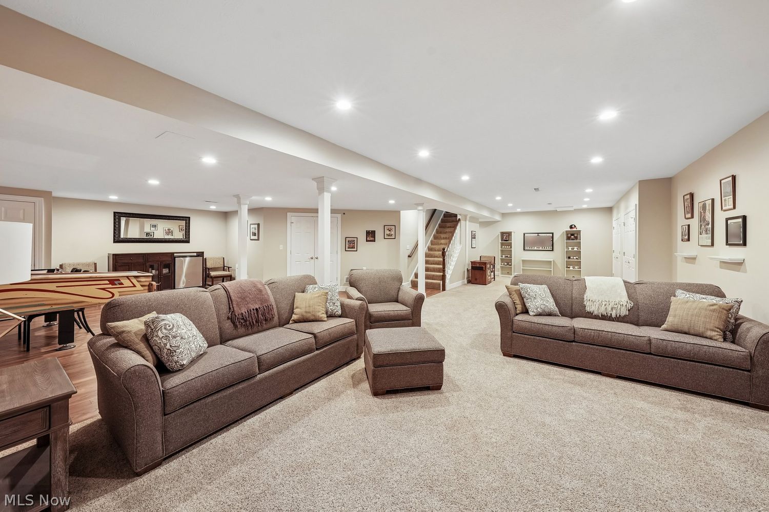 230 Camden Lane Aurora OH 44202