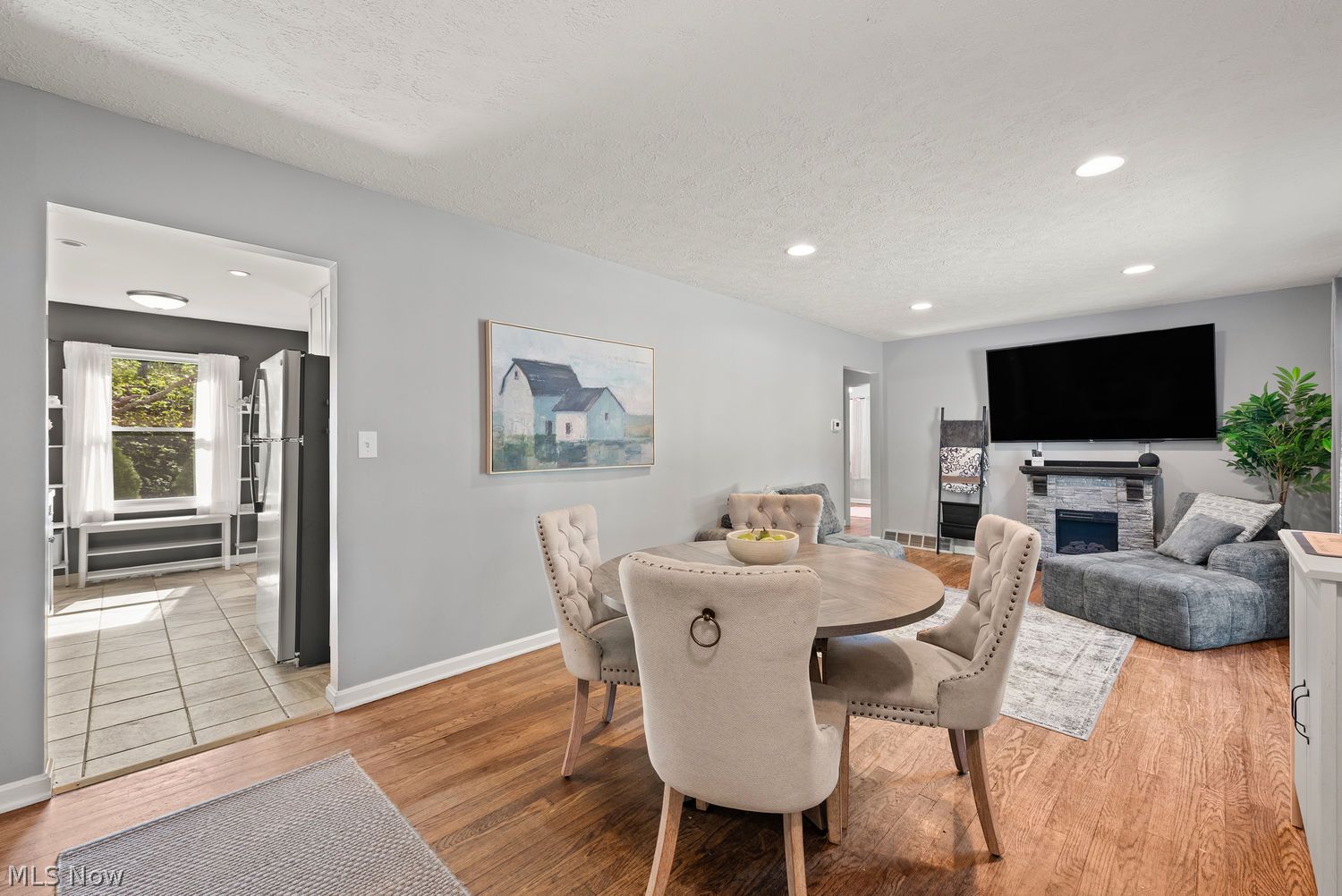 259 Inwood Boulevard Avon Lake OH 44012