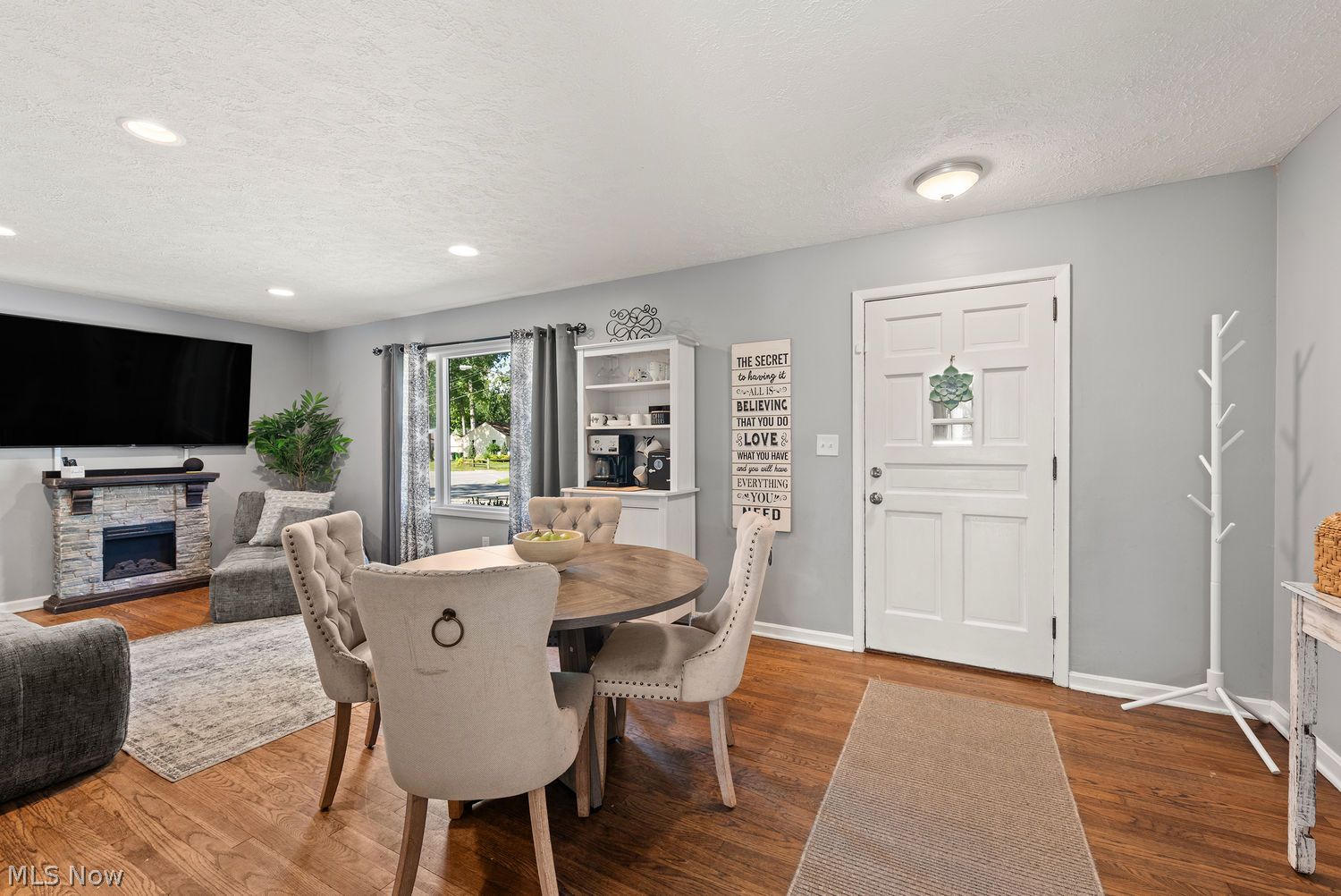 259 Inwood Boulevard Avon Lake OH 44012