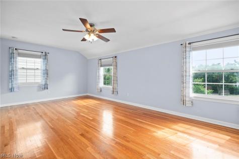 1272 Gordon Road Lyndhurst OH 44124